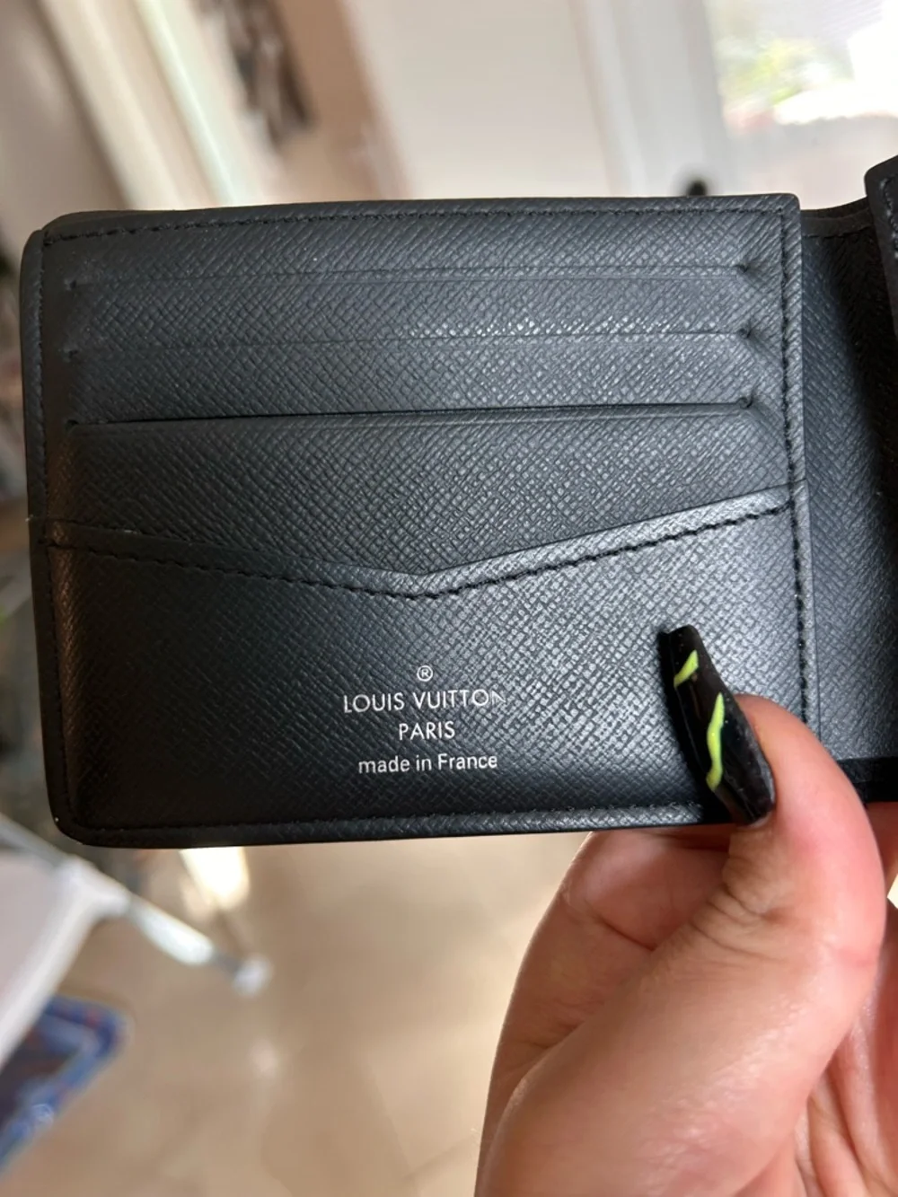 Louis Vuitton Damier Graphite Bi-Fold Card Holder in Black/Grey - Picture 7 of 8